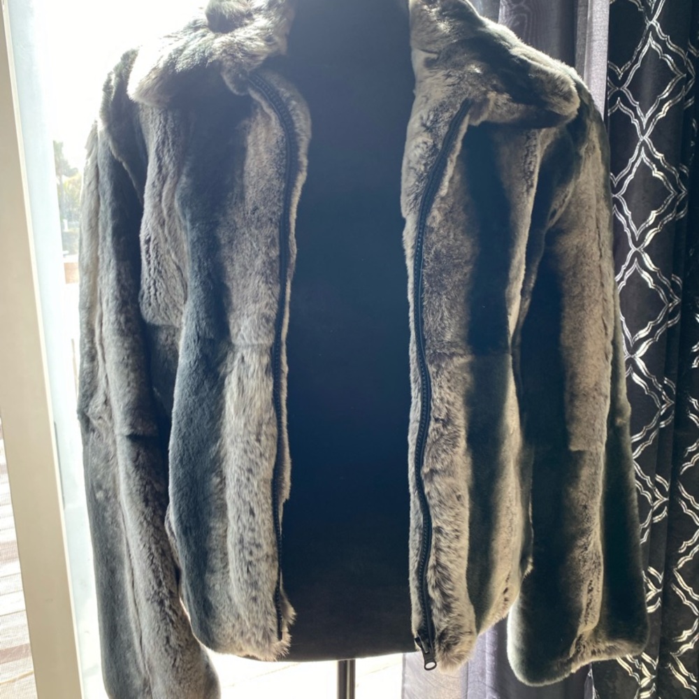 Luxurious Bernini Chinchilla Fur Jacket with matching Chinchilla hair scrunchie